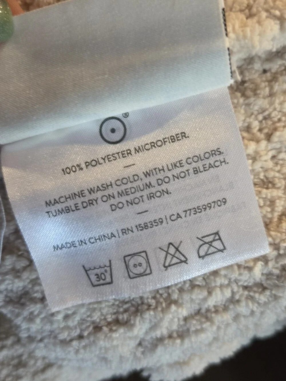 Sunday Citizen Snug Cozy Textured Throw Lap Blanket in Cream